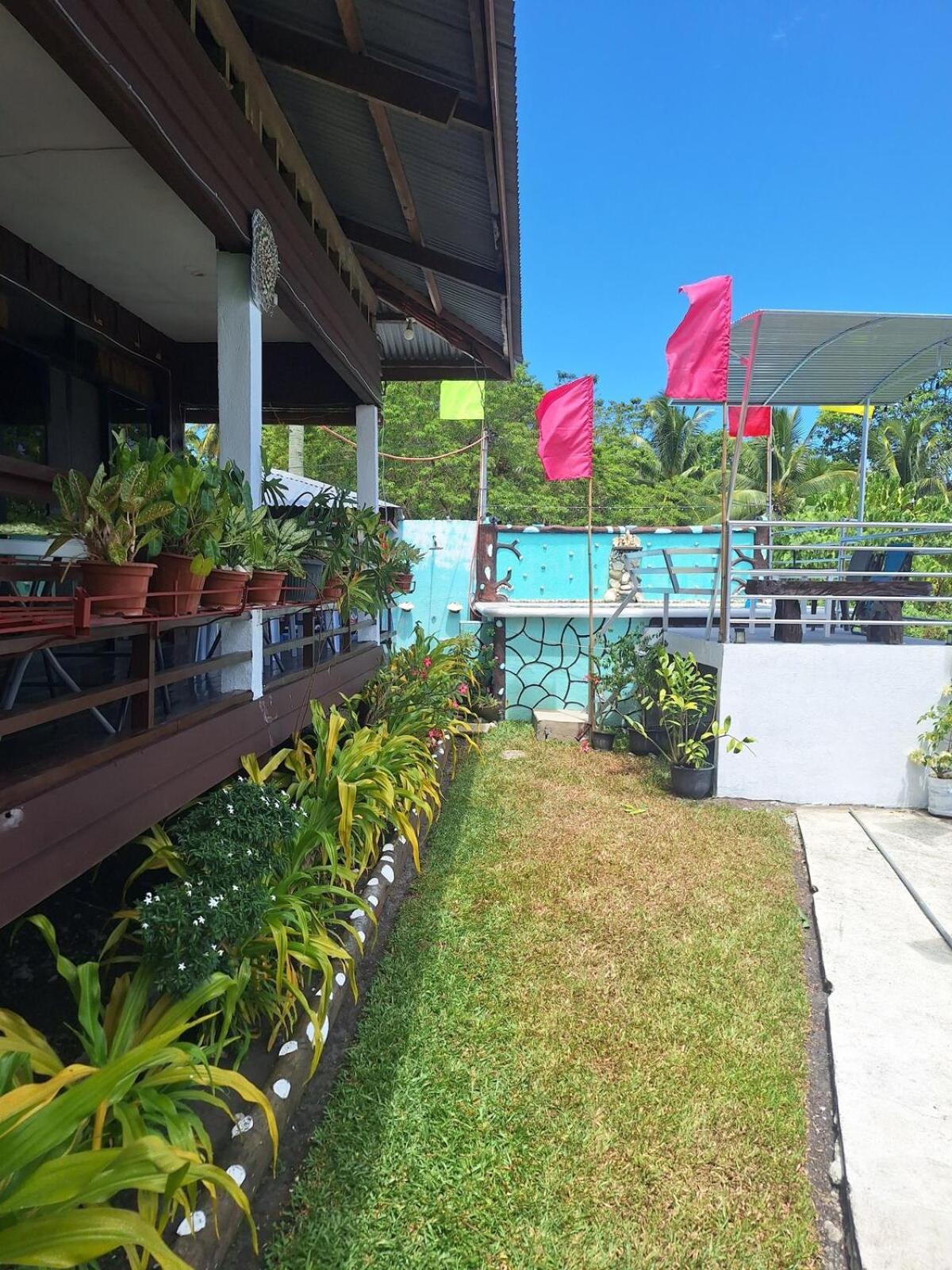 Island Samal Overlooking View House With Swimming Pools San Antonio  Екстериор снимка